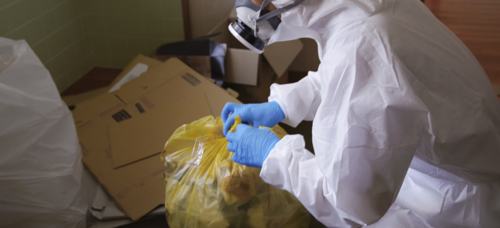 孤独死の特殊清掃で直面する3つのリスク